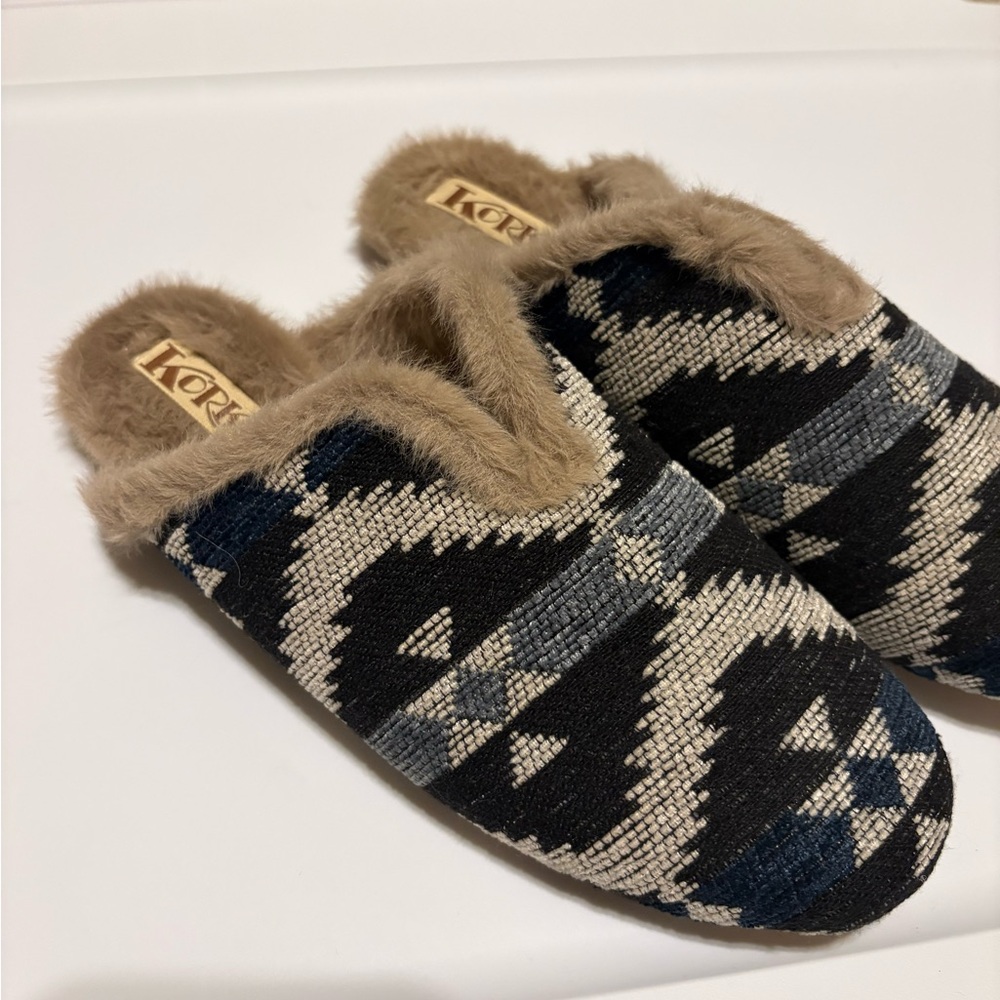 Kork-Ease Black and White Geometric Slippers